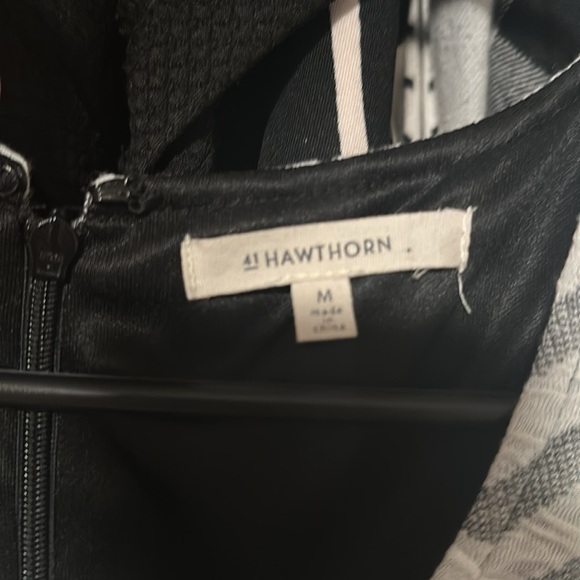 Chevron gray white sleeveless dress - Picture 2 of 3